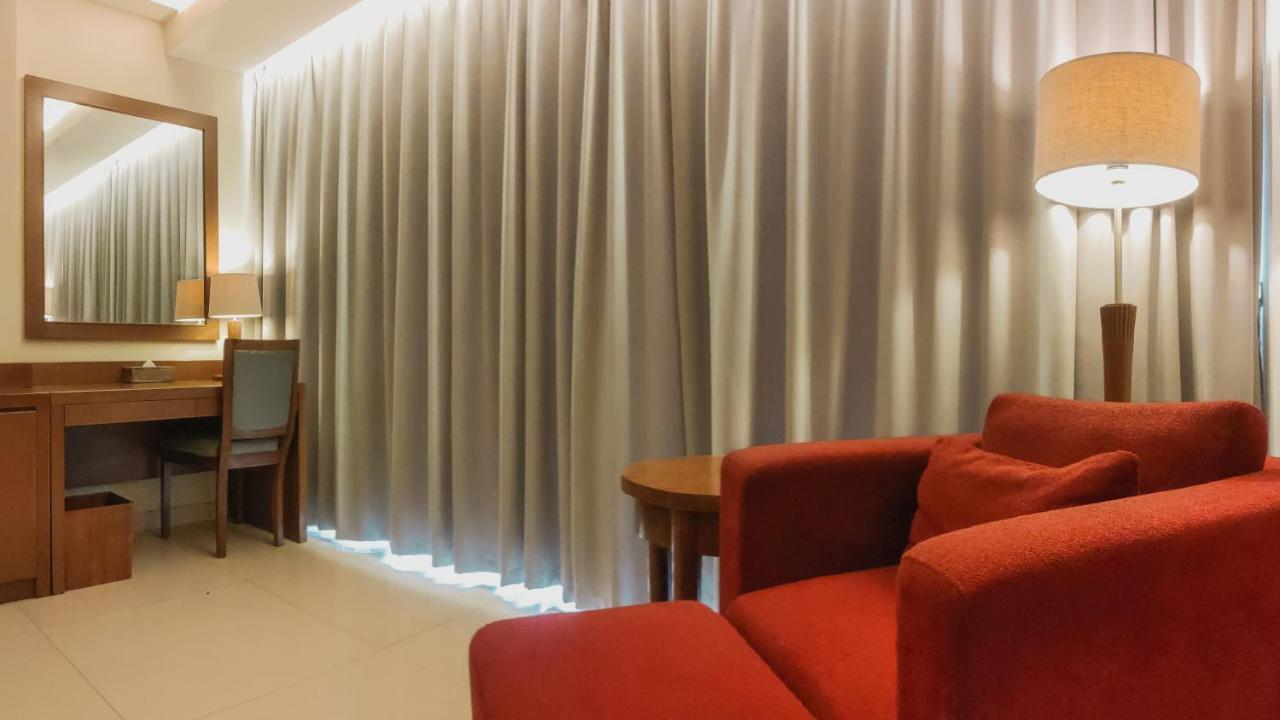 Hotel Square And