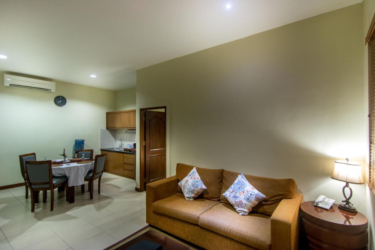 Hotel Square And Seminyak