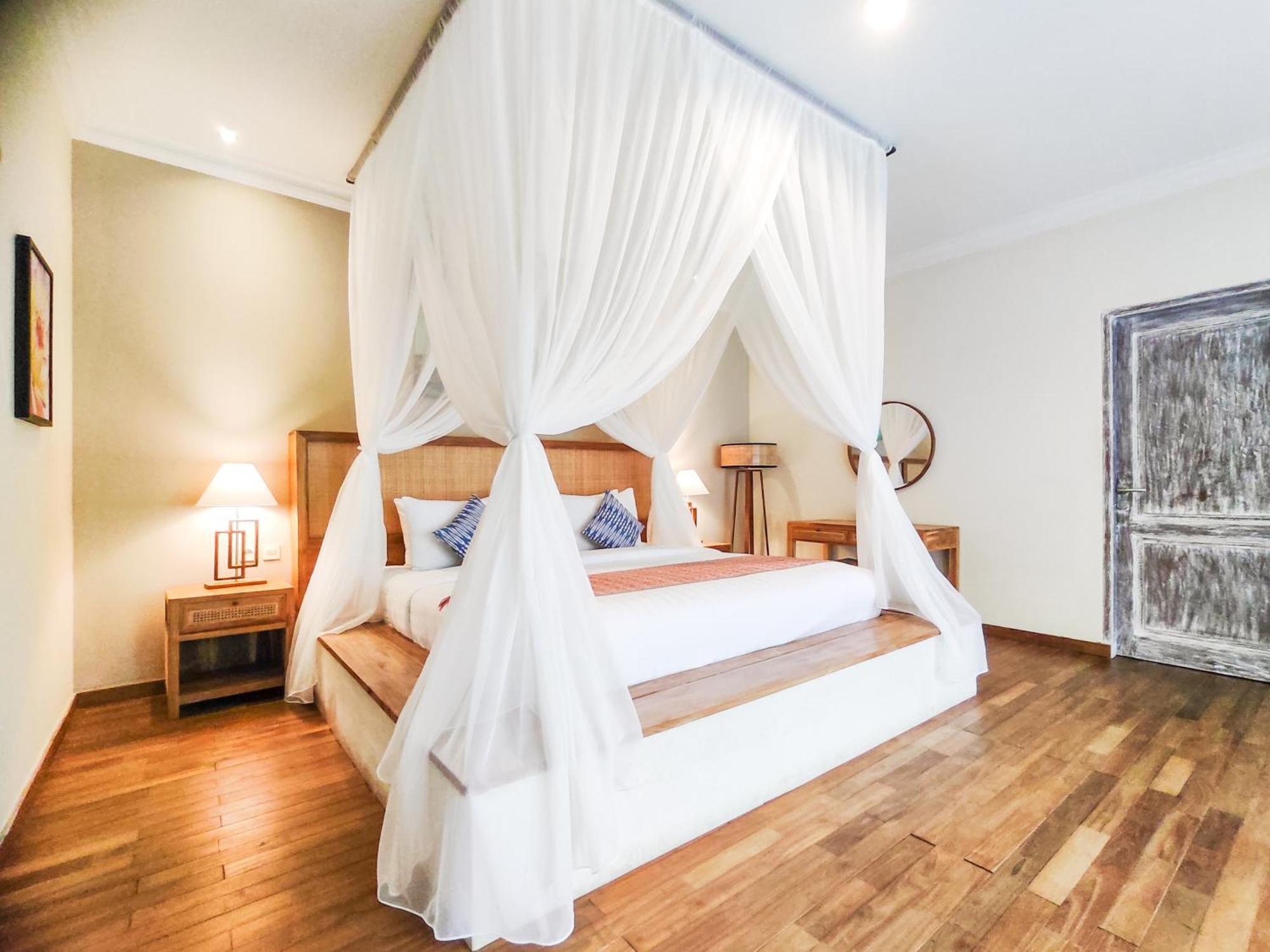 Square And Hotel 3*
