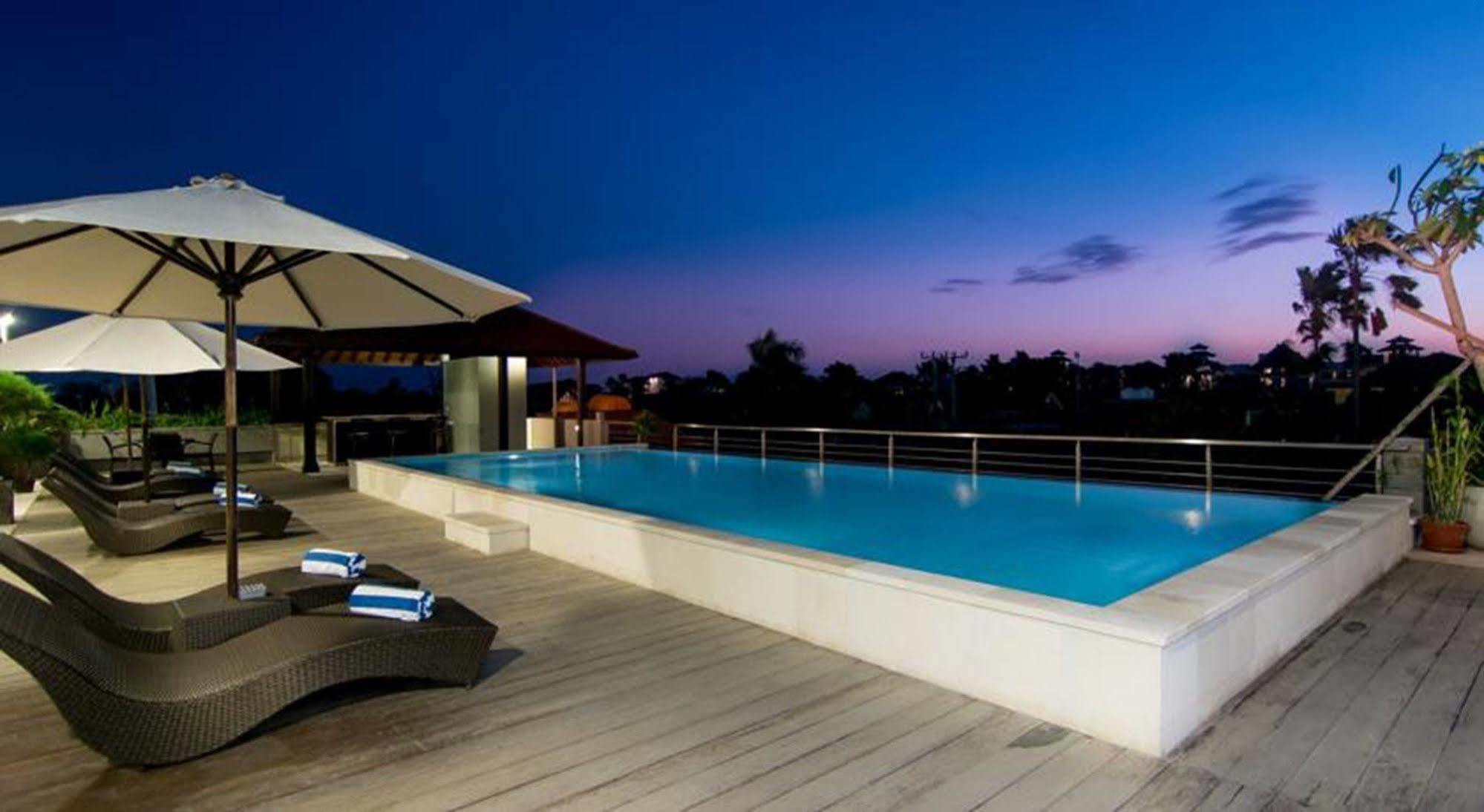 Square And Hotel Seminyak